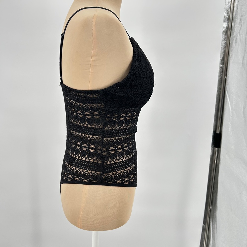 Black Crochet Lace V-Neck Bodysuit Adjustable Straps Size Small - Picture 3 of 5